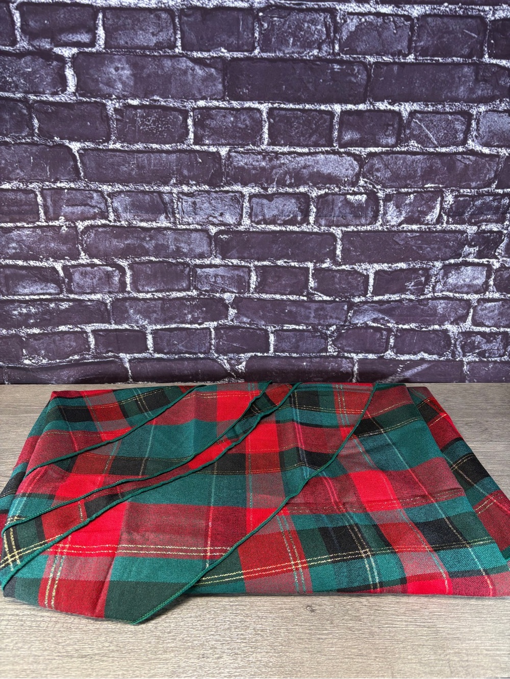 Vintage Christmas Red Green And Gold Plaid Oval Tablecloth